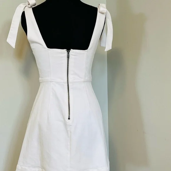 Alice + Olivia White Square Neck Mini Sundress - Picture 2 of 3